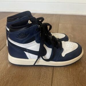 Nike Kids Sneakers - Navy and White